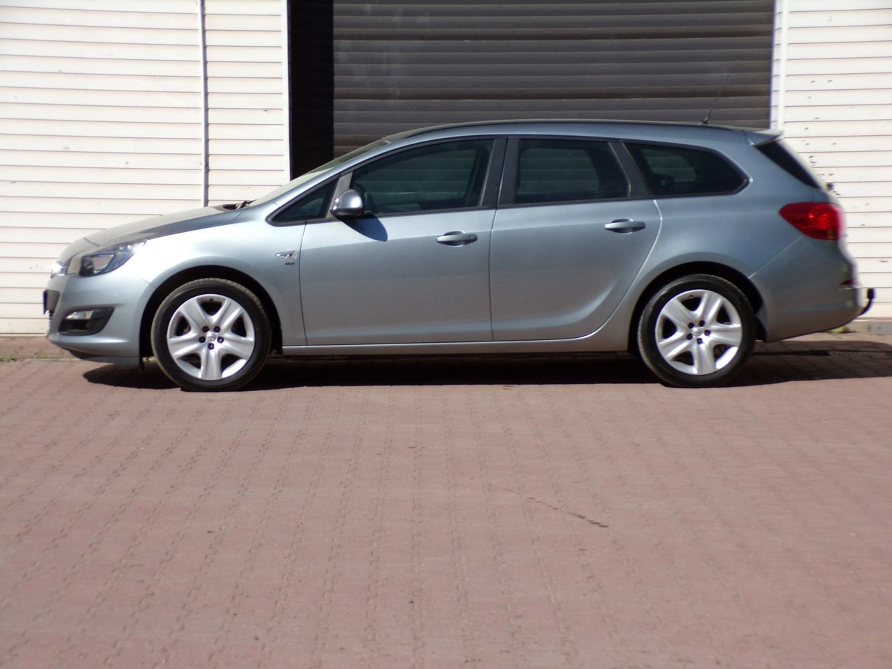 Opel Astra - Zdjęcie 9