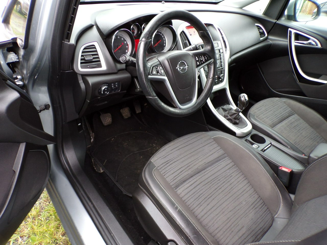 Opel Astra - Zdjęcie 21