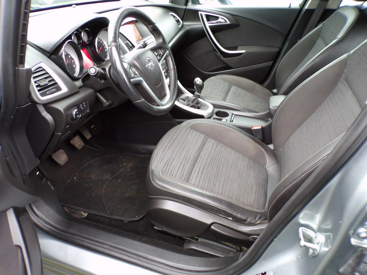 Opel Astra - Zdjęcie 22