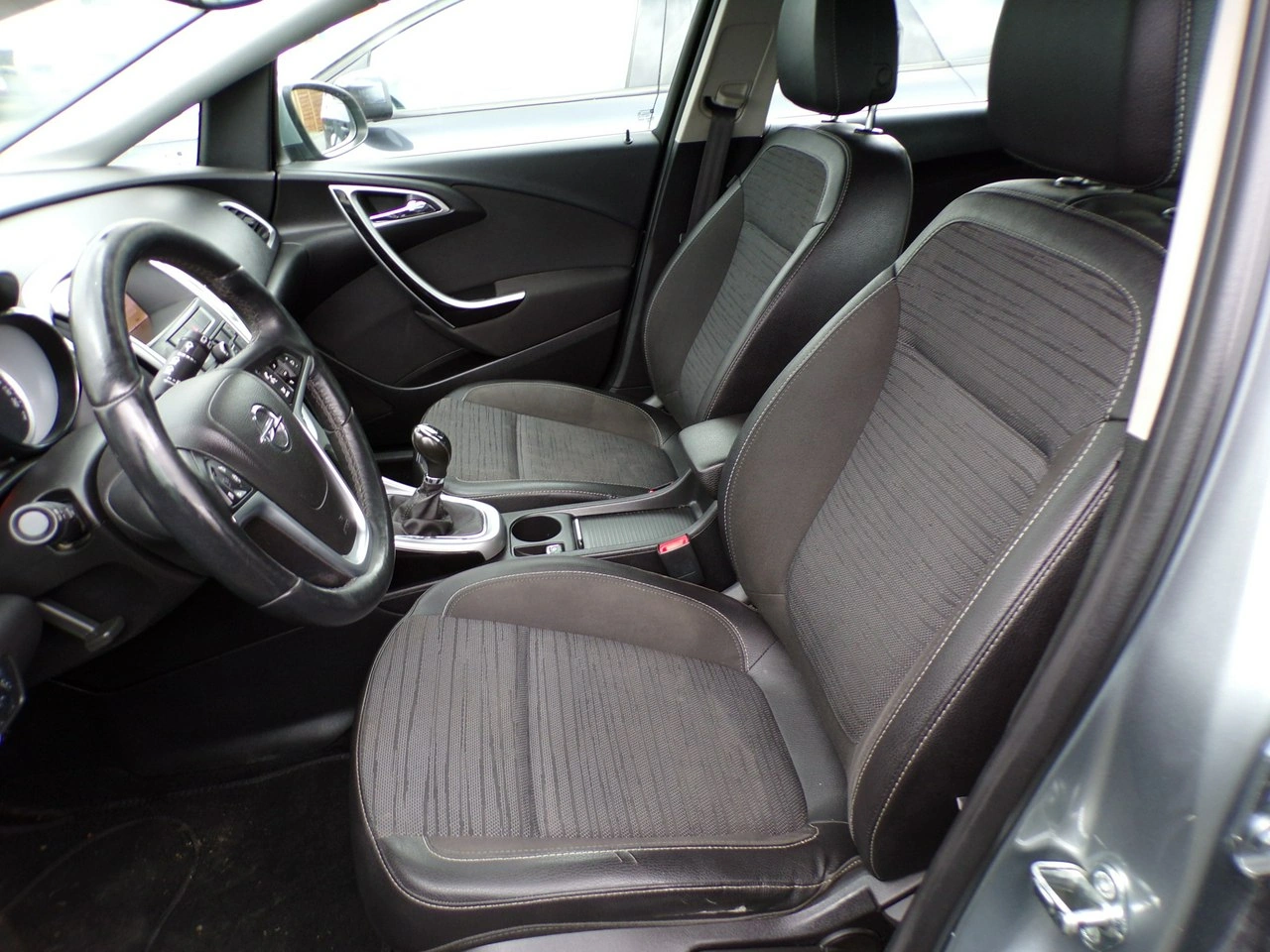 Opel Astra - Zdjęcie 23