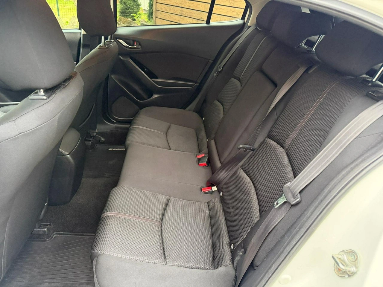 Mazda 3 - Zdjęcie 10
