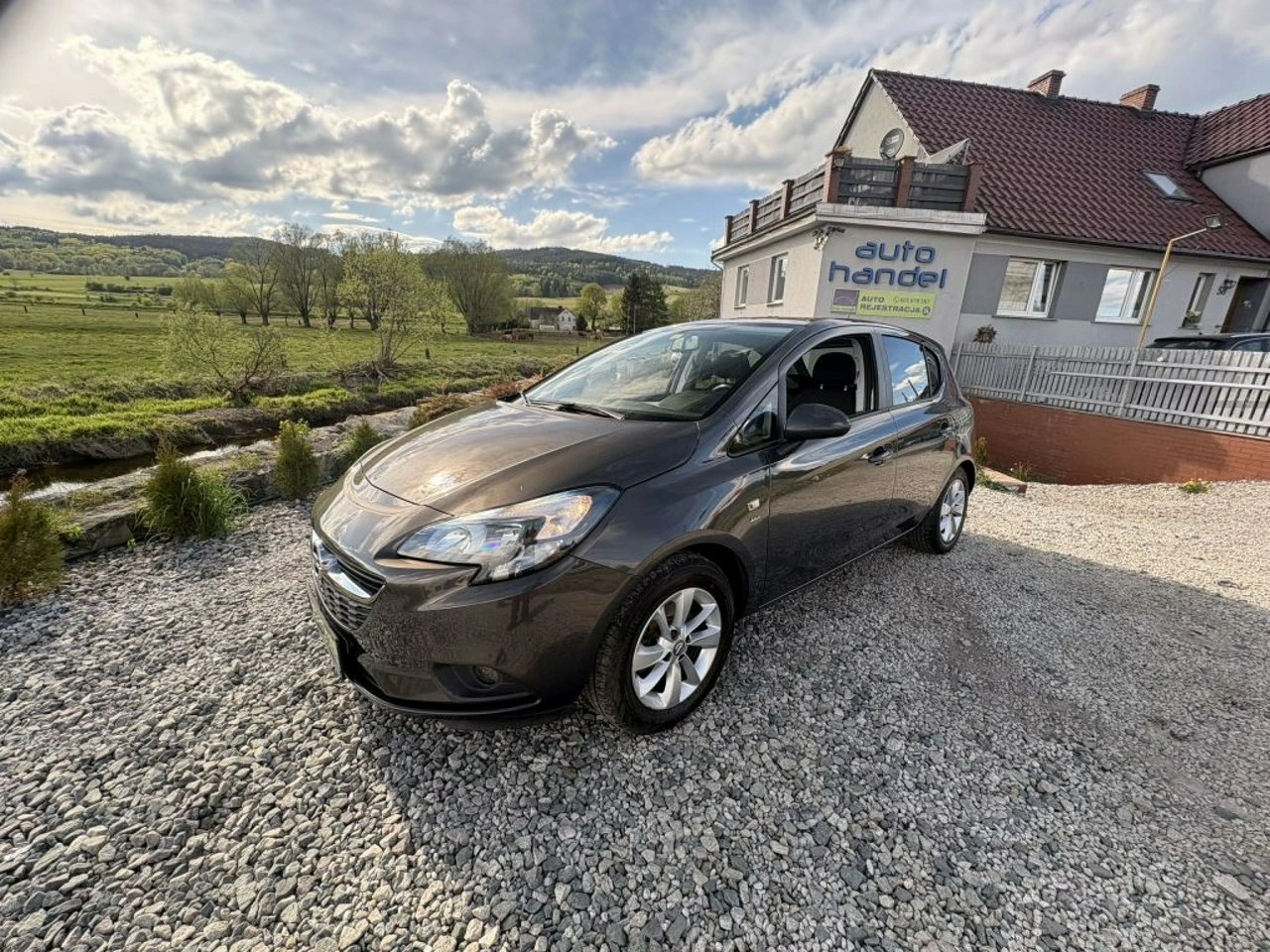 Opel Corsa - Główne zdjęcie