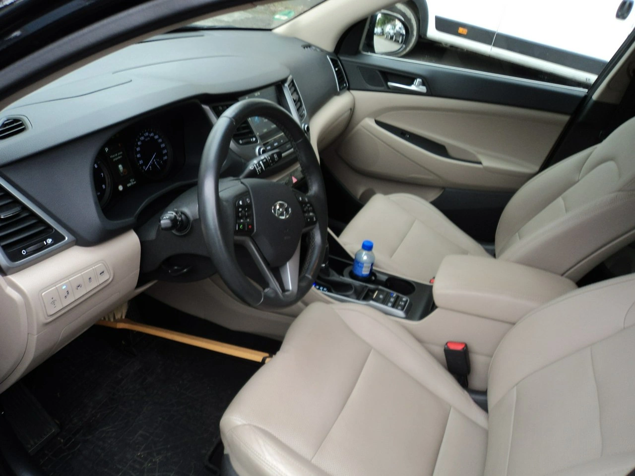 Hyundai Tucson - Zdjęcie 11