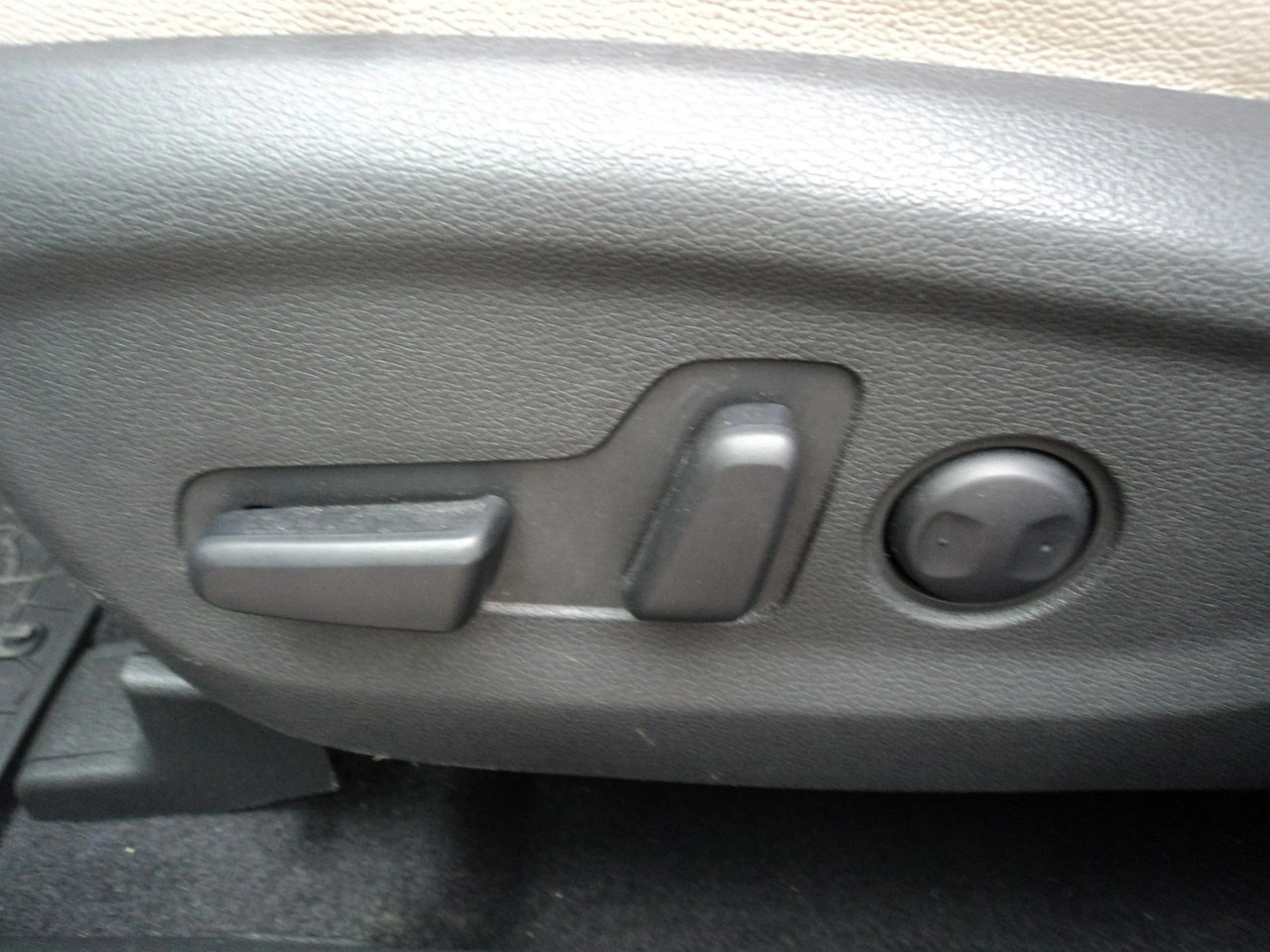 Hyundai Tucson - Zdjęcie 12