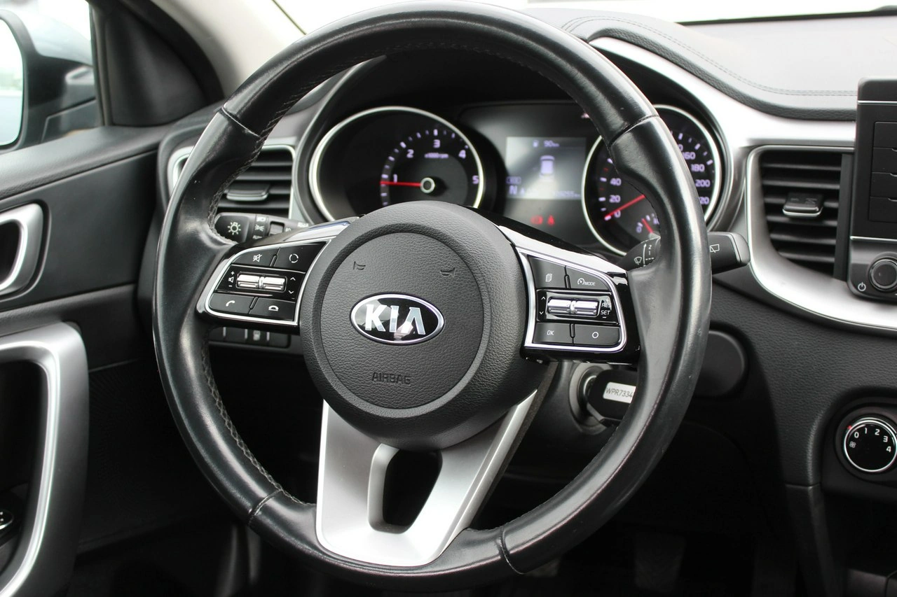 Kia Ceed - Zdjęcie 14
