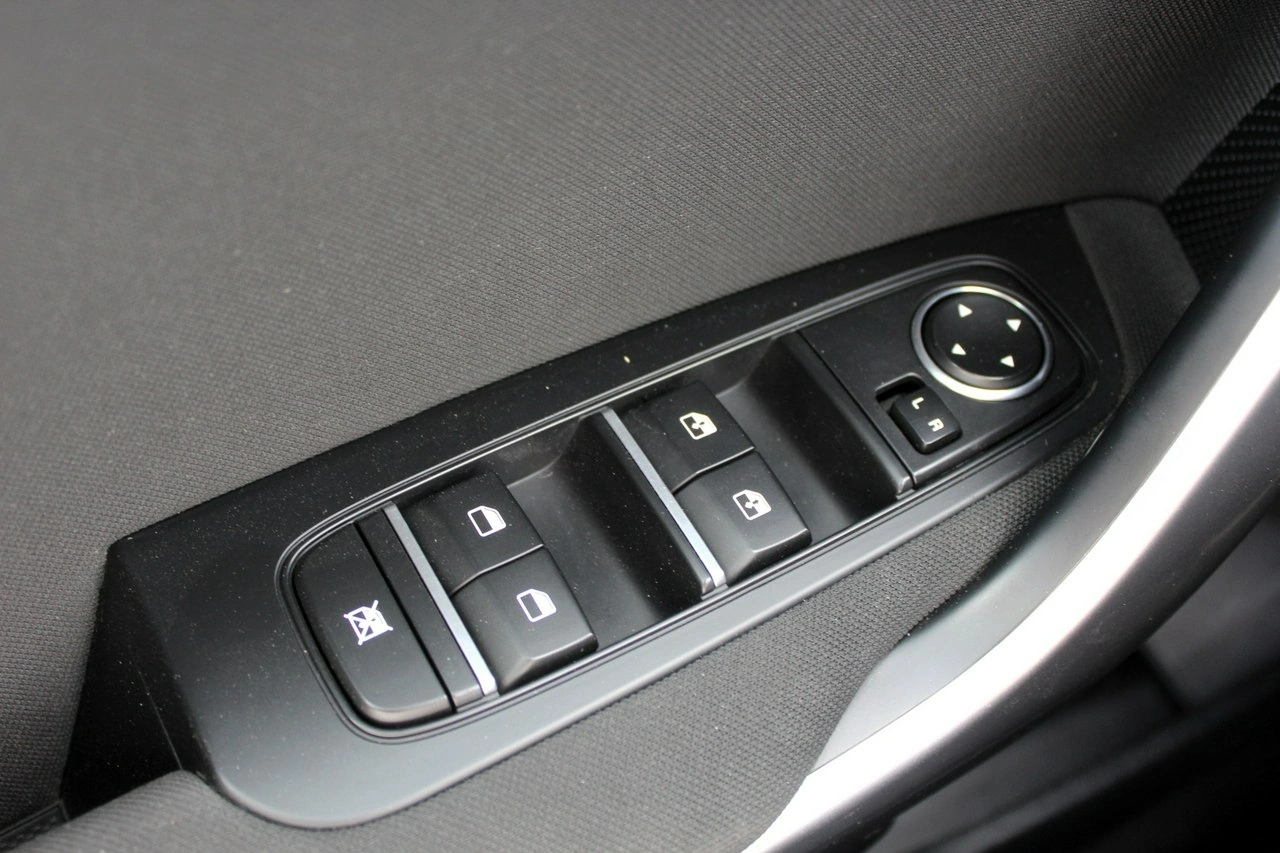 Kia Ceed - Zdjęcie 18