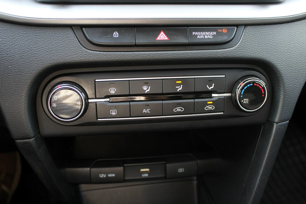 Kia Ceed - Zdjęcie 20