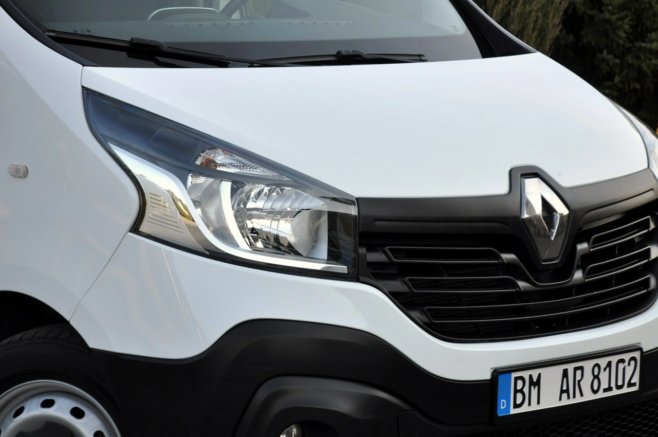 Renault Trafic - Zdjęcie 11