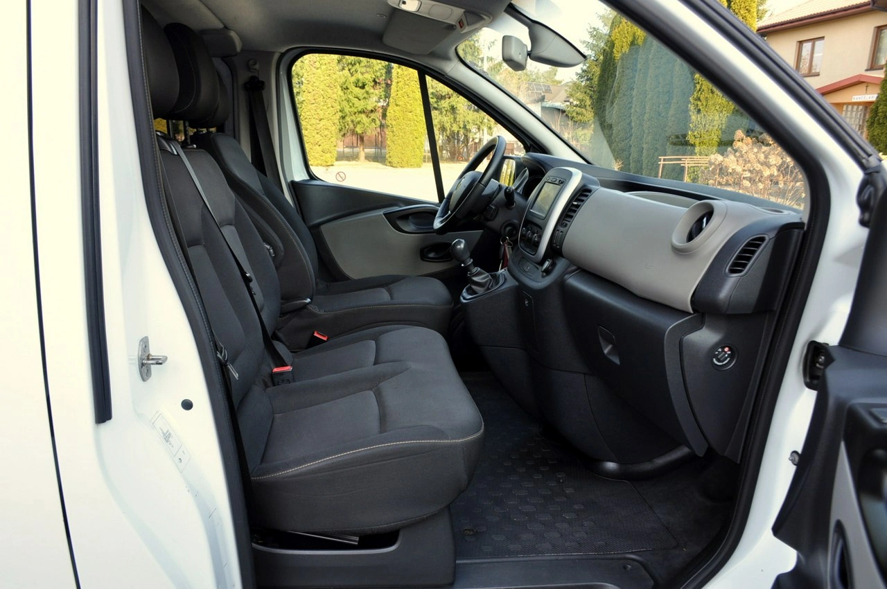 Renault Trafic - Zdjęcie 17