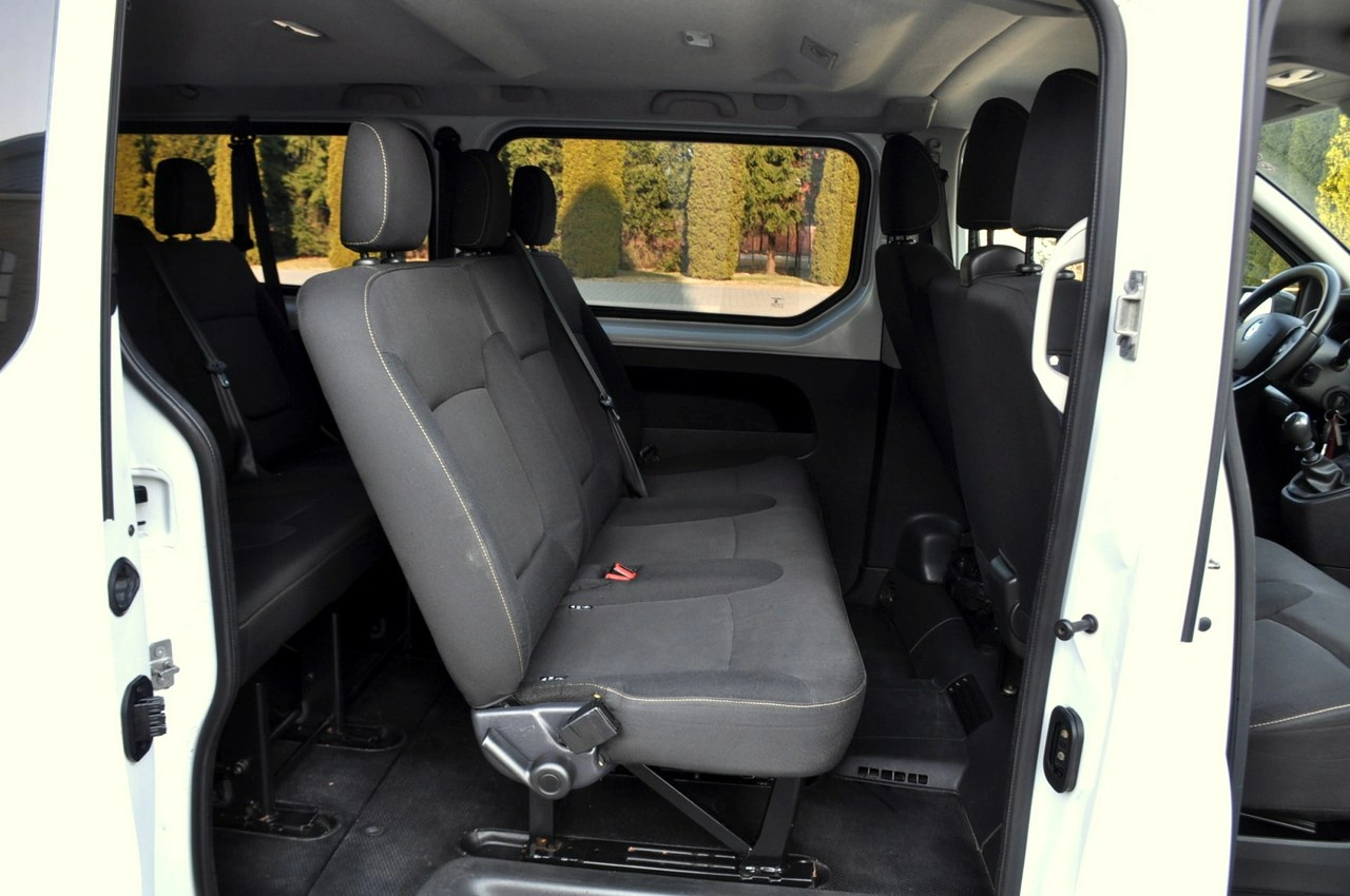 Renault Trafic - Zdjęcie 23