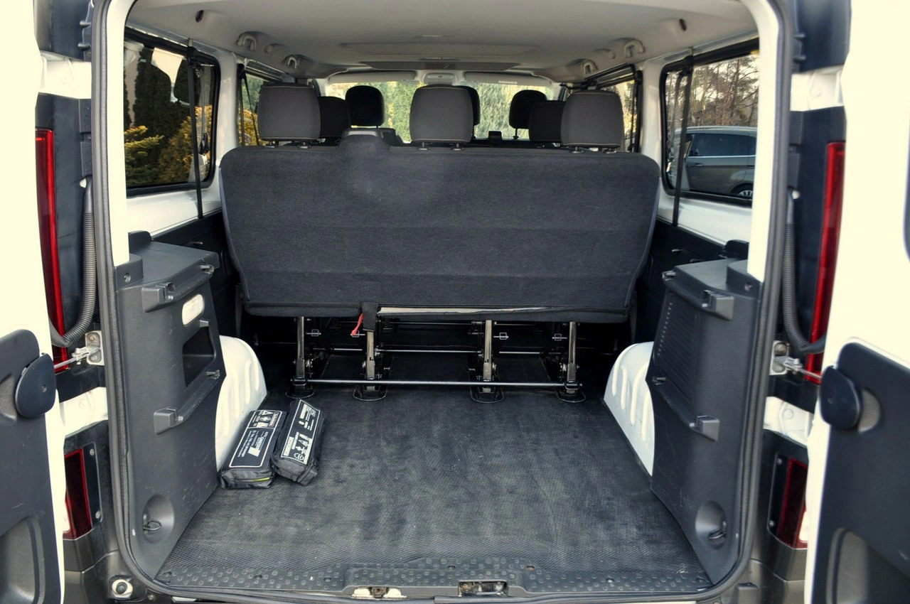 Renault Trafic - Zdjęcie 34