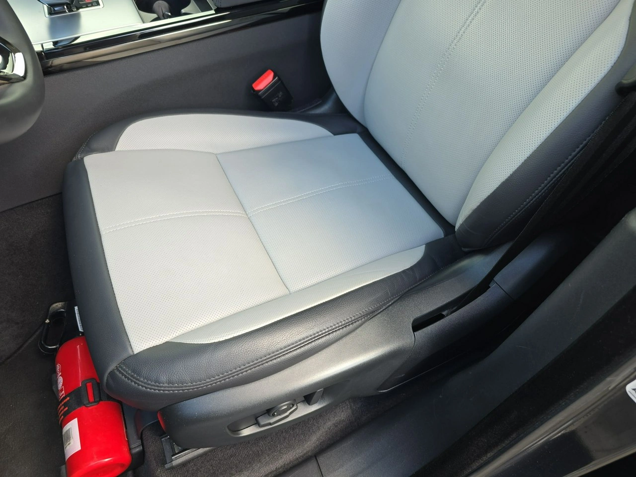 Land Rover Range Rover Velar - Zdjęcie 11