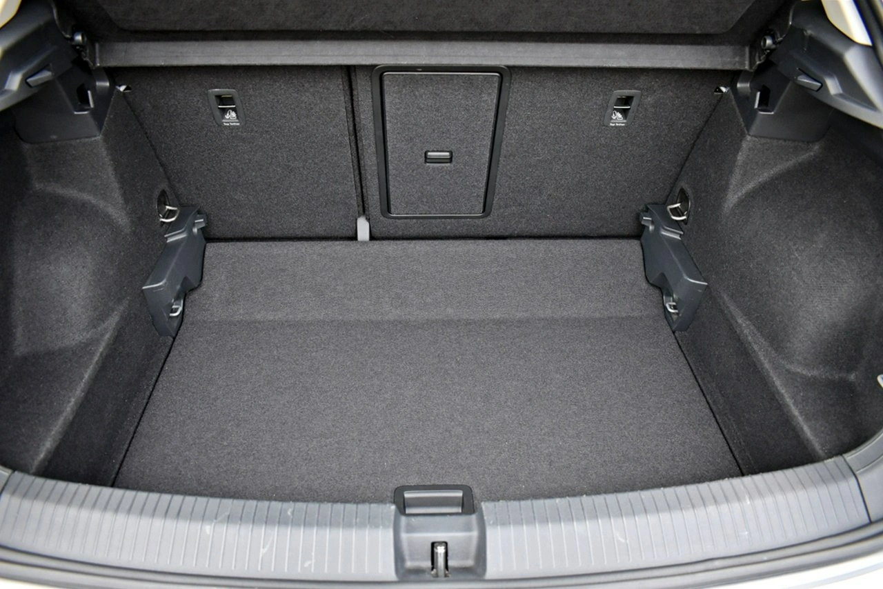 Volkswagen T-Roc - Zdjęcie 23