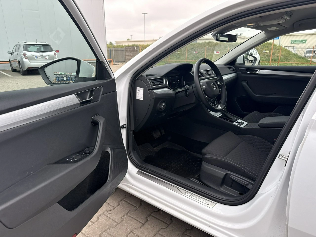 Skoda Superb - Zdjęcie 9