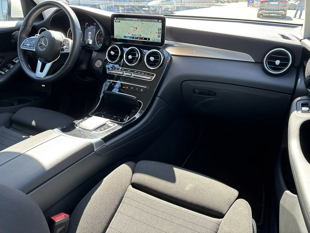 Mercedes GLC 200 - Zdjęcie 17