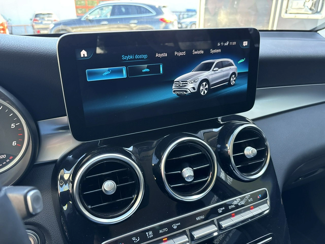 Mercedes GLC 200 - Zdjęcie 23