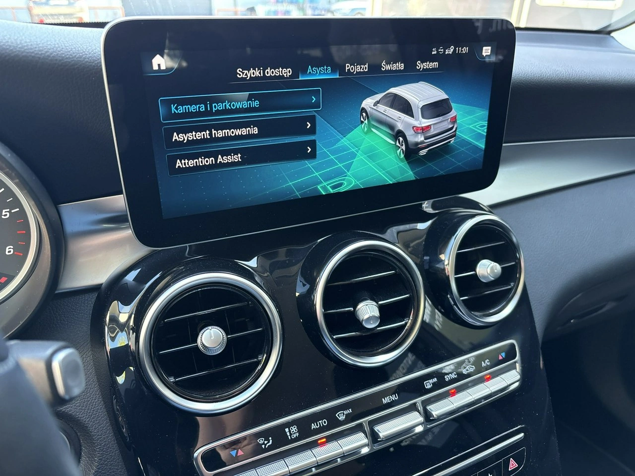 Mercedes GLC 200 - Zdjęcie 24