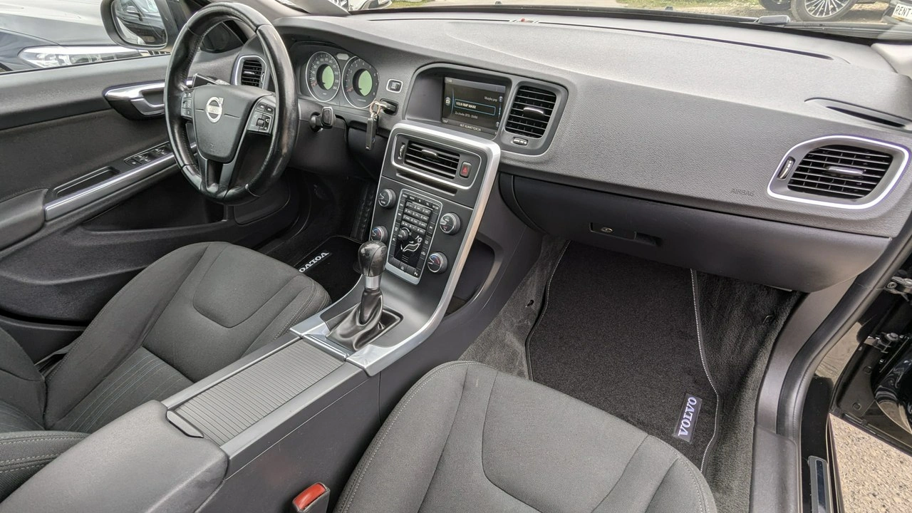 Volvo S60 - Zdjęcie 19