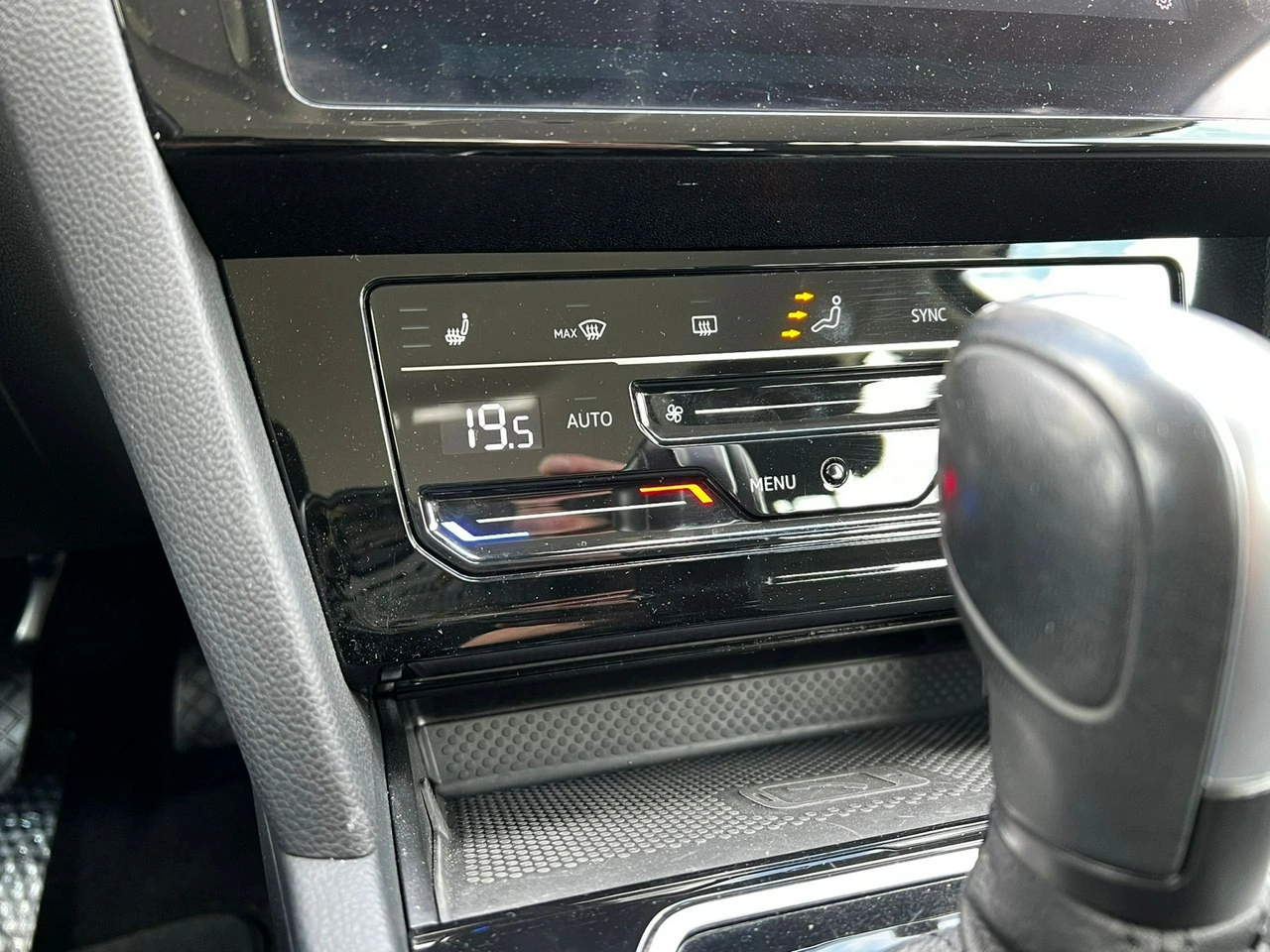Volkswagen Passat - Zdjęcie 10