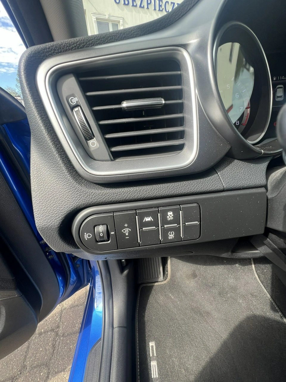 Kia Ceed - Zdjęcie 13