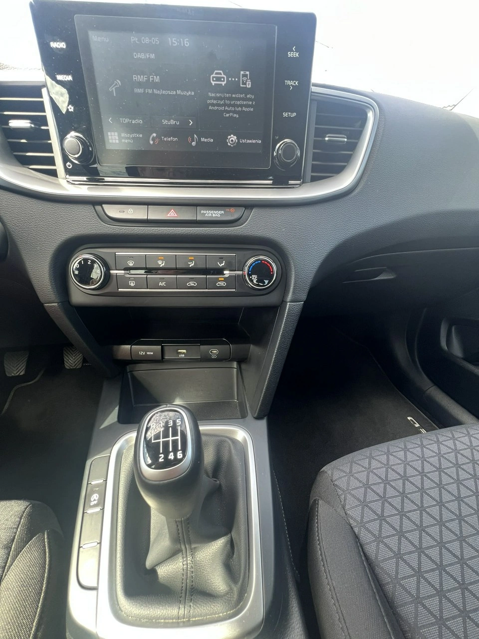 Kia Ceed - Zdjęcie 15
