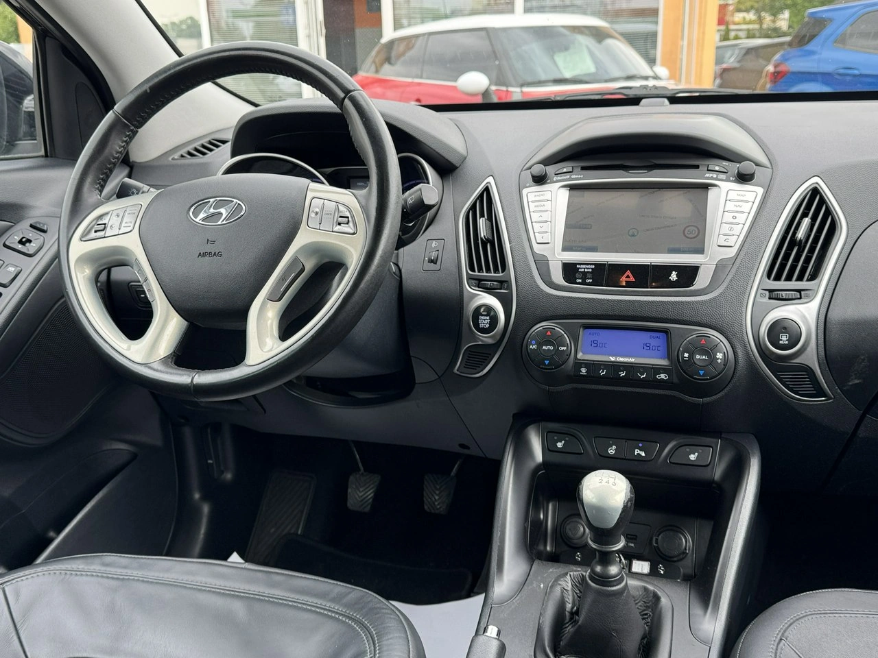 Hyundai ix35 - Zdjęcie 22