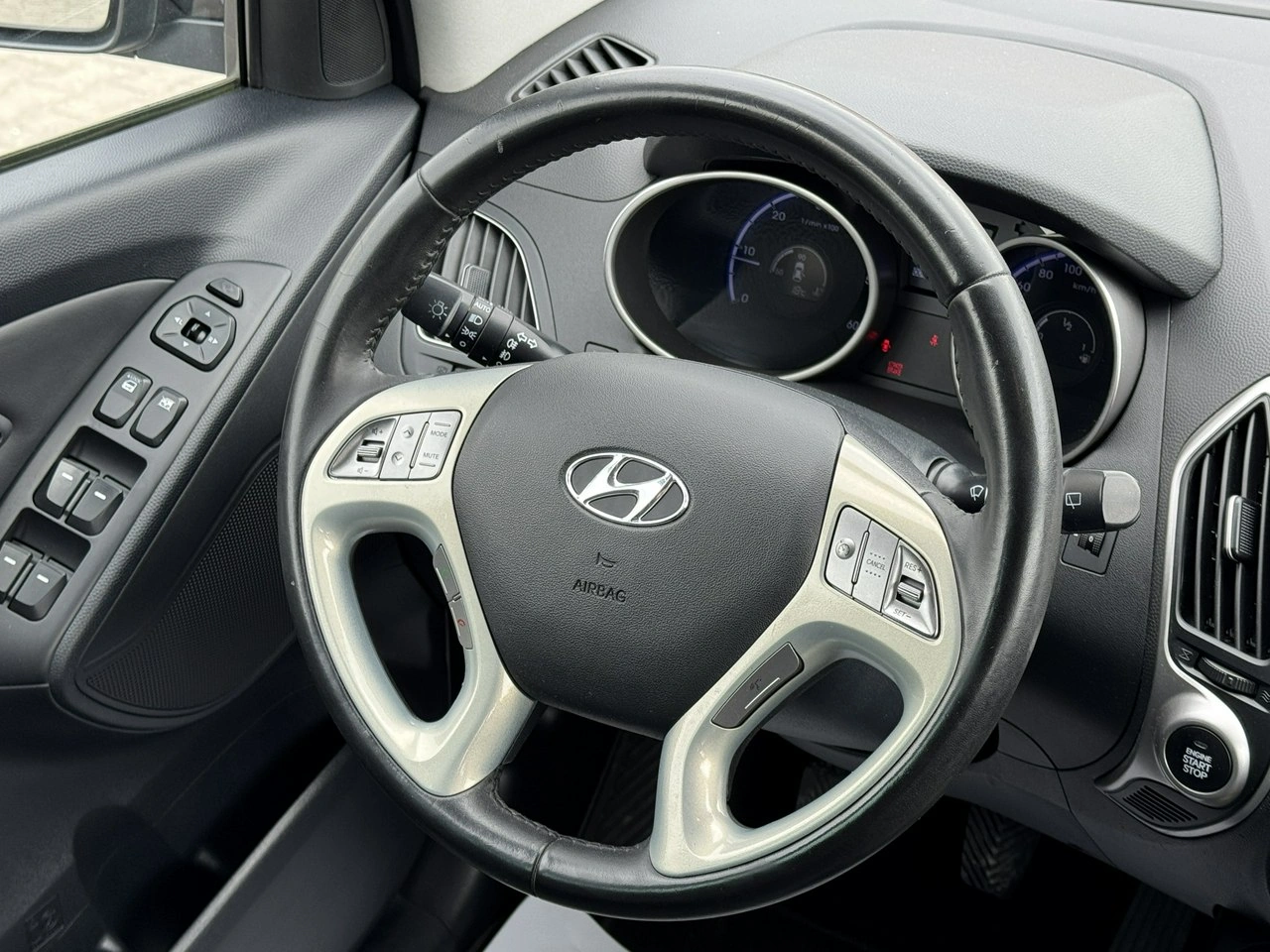 Hyundai ix35 - Zdjęcie 23