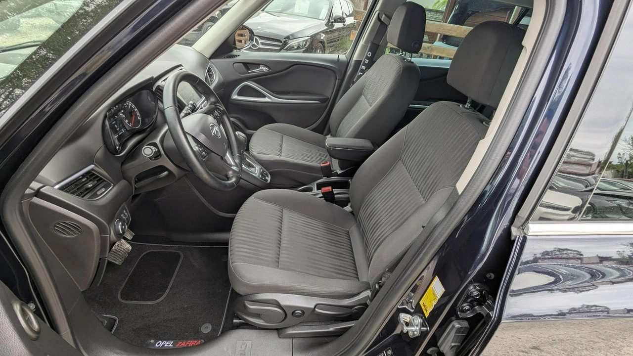 Opel Zafira - Zdjęcie 12