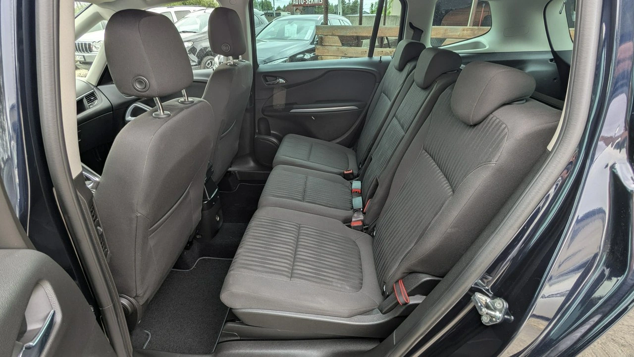 Opel Zafira - Zdjęcie 14