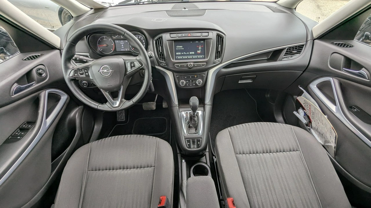 Opel Zafira - Zdjęcie 19