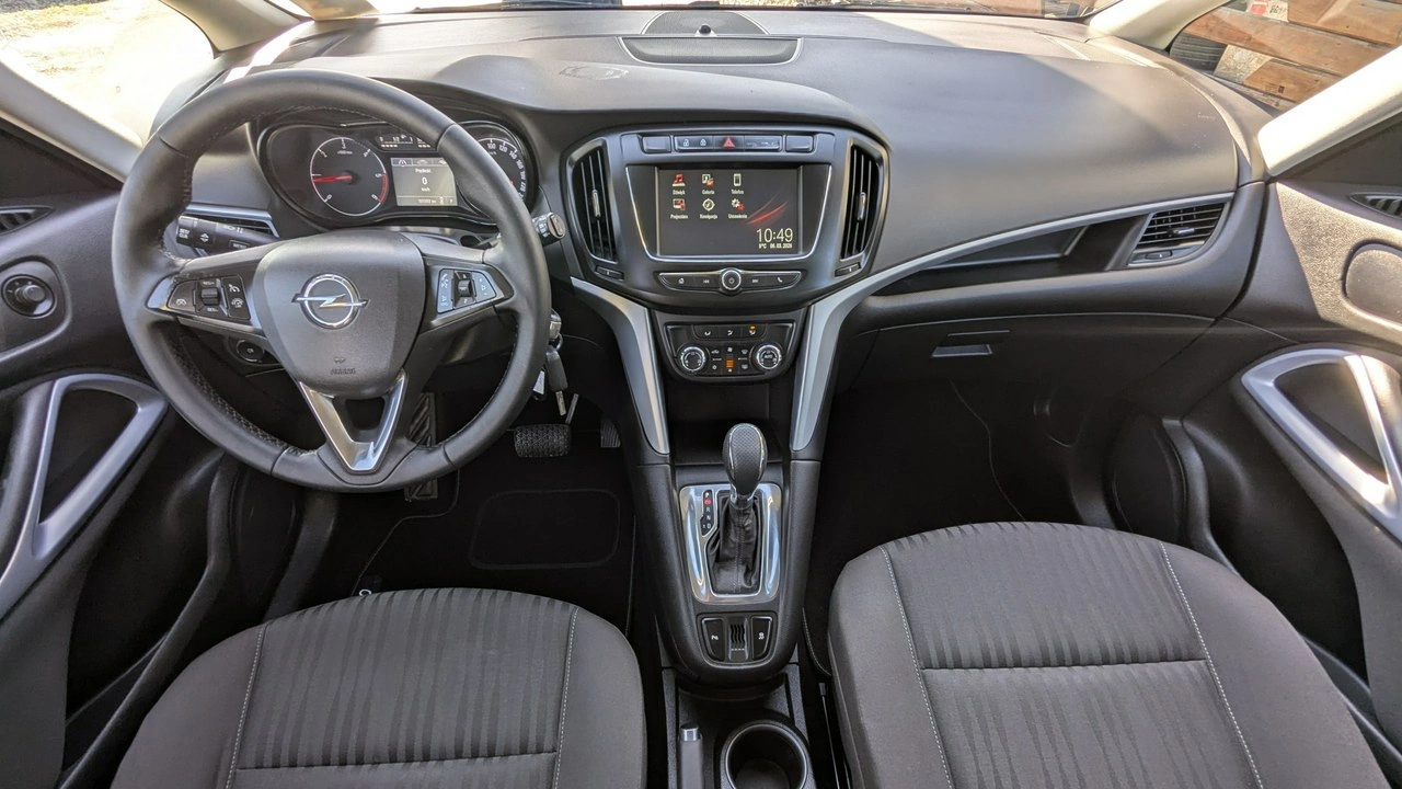 Opel Zafira - Zdjęcie 23