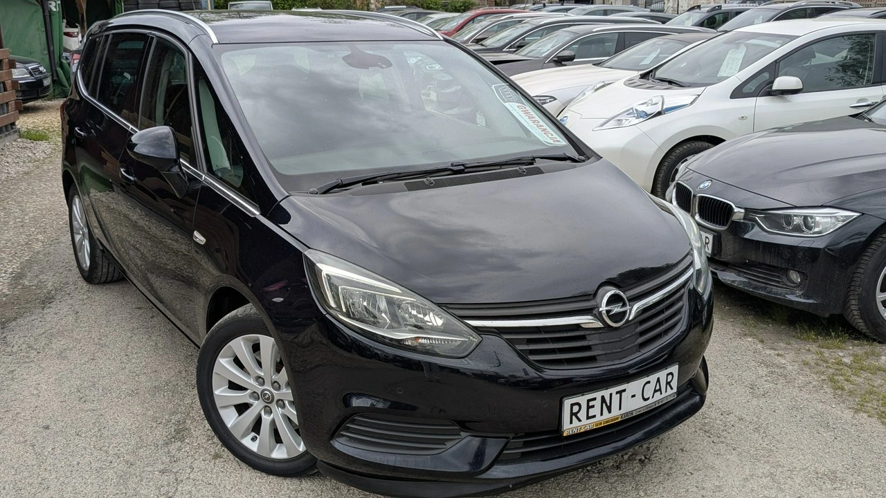 Opel Zafira - Zdjęcie 4