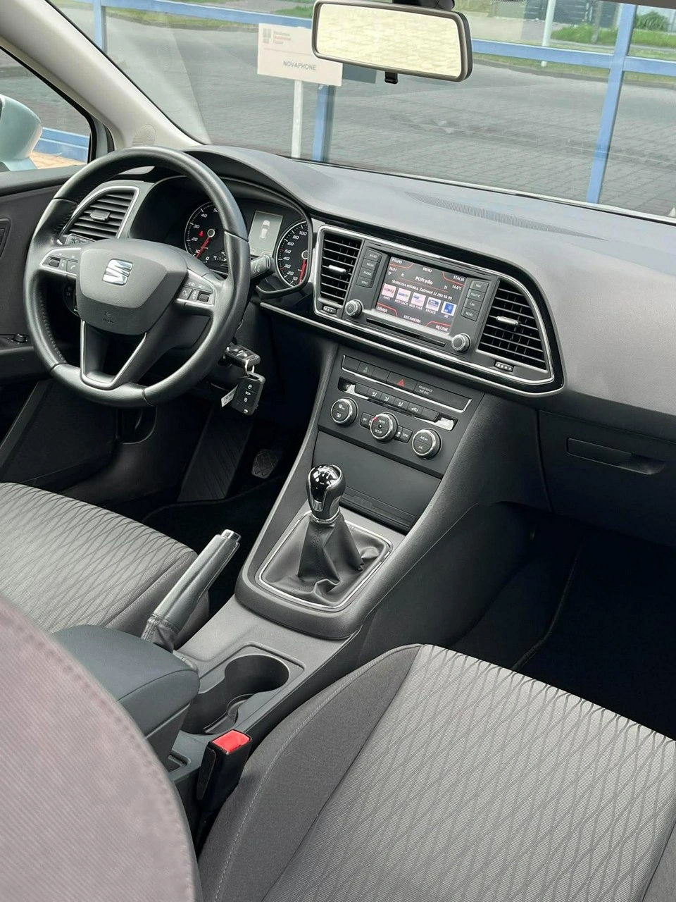 Seat Leon - Zdjęcie 8