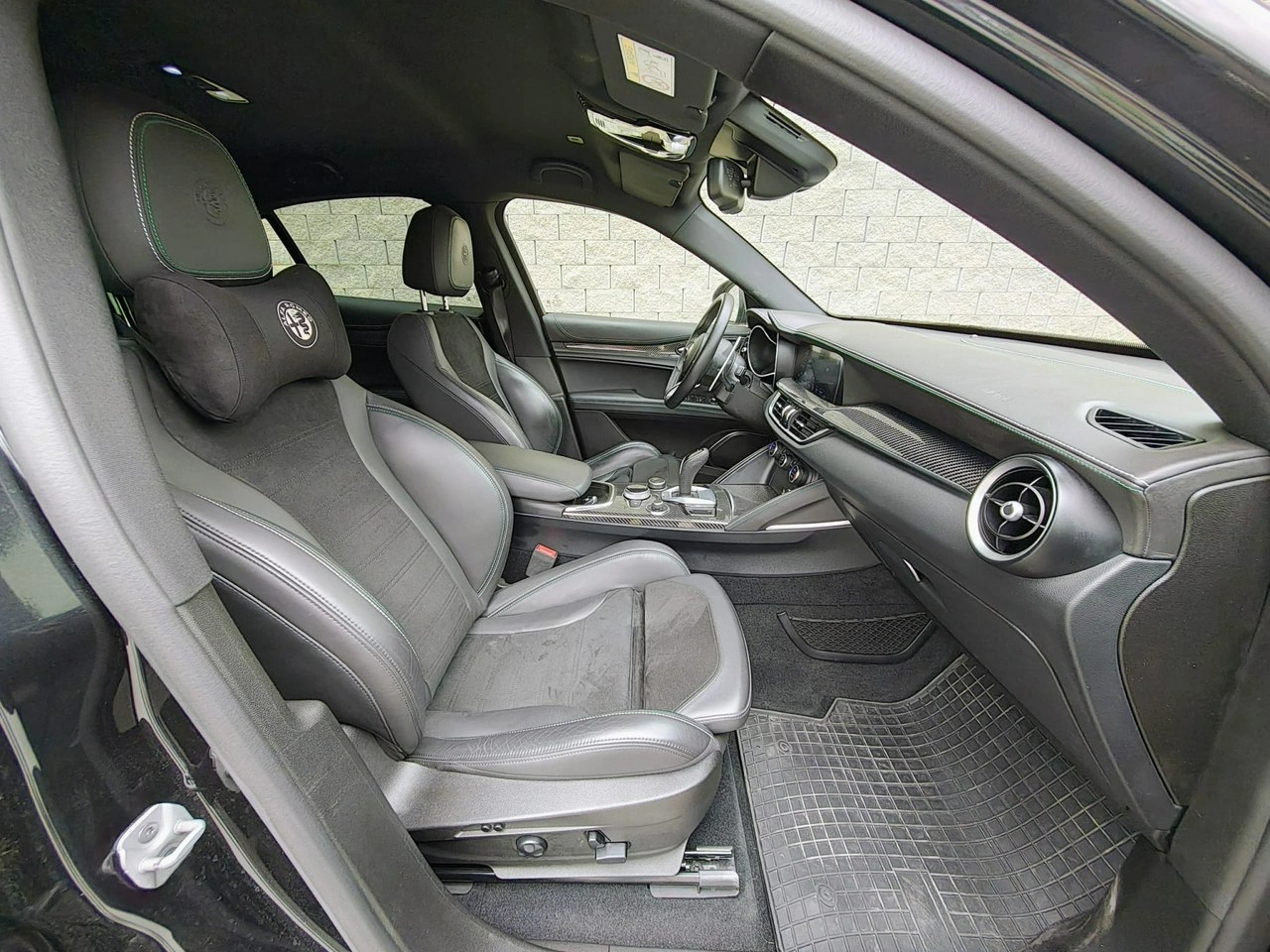Alfa Romeo Stelvio - Zdjęcie 9