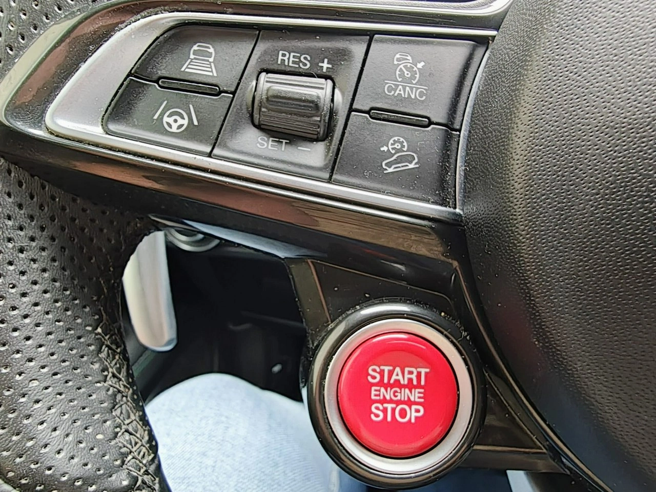 Alfa Romeo Stelvio - Zdjęcie 11