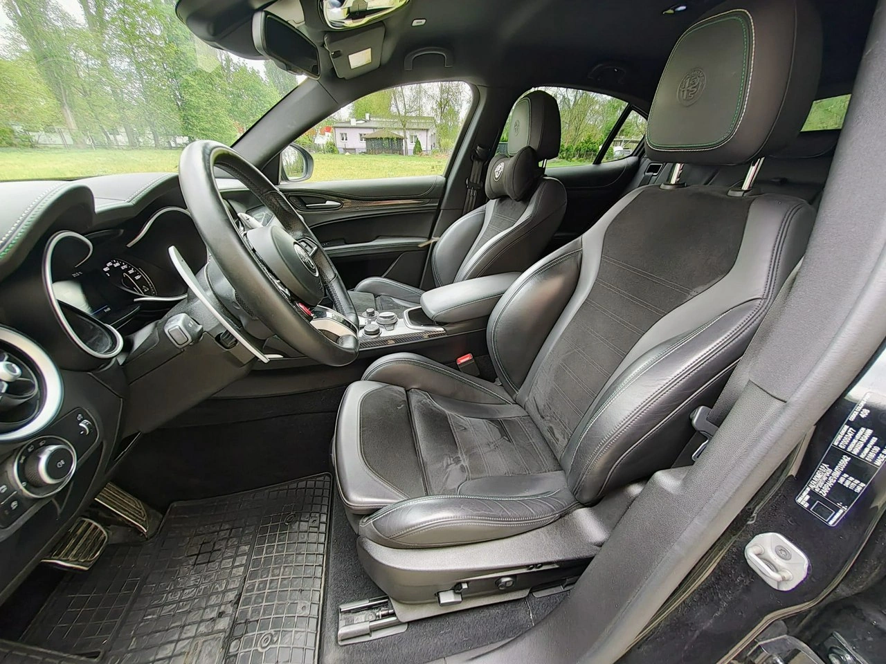 Alfa Romeo Stelvio - Zdjęcie 8