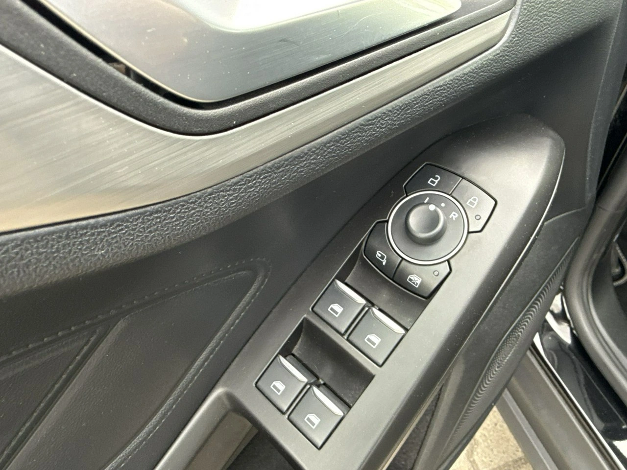Ford Focus - Zdjęcie 24