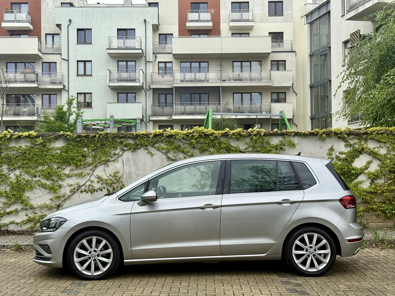Volkswagen Golf Sportsvan - Zdjęcie 13