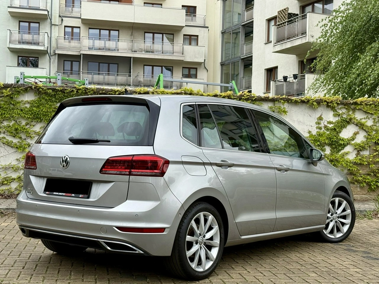 Volkswagen Golf Sportsvan - Zdjęcie 2