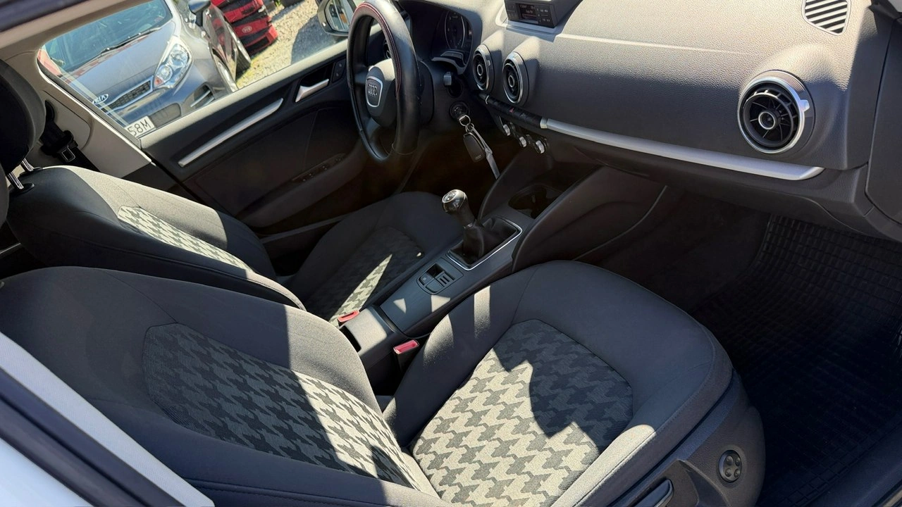 Audi A3 - Zdjęcie 13