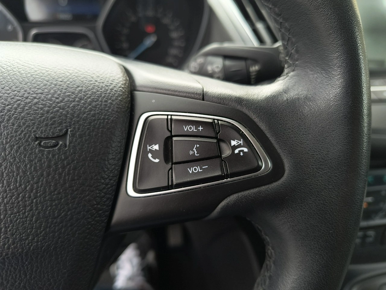 Ford Grand C-MAX - Zdjęcie 16