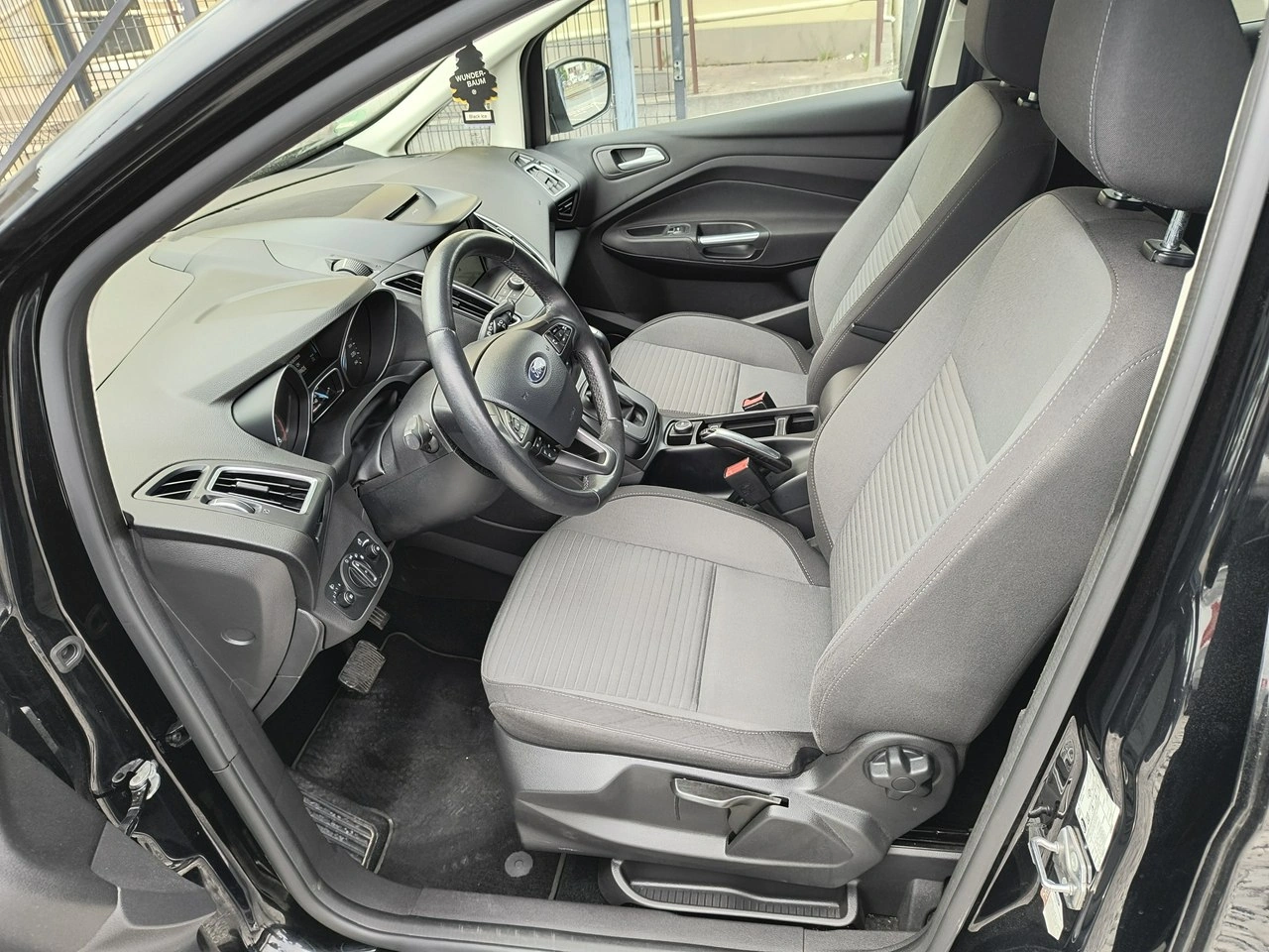 Ford Grand C-MAX - Zdjęcie 30