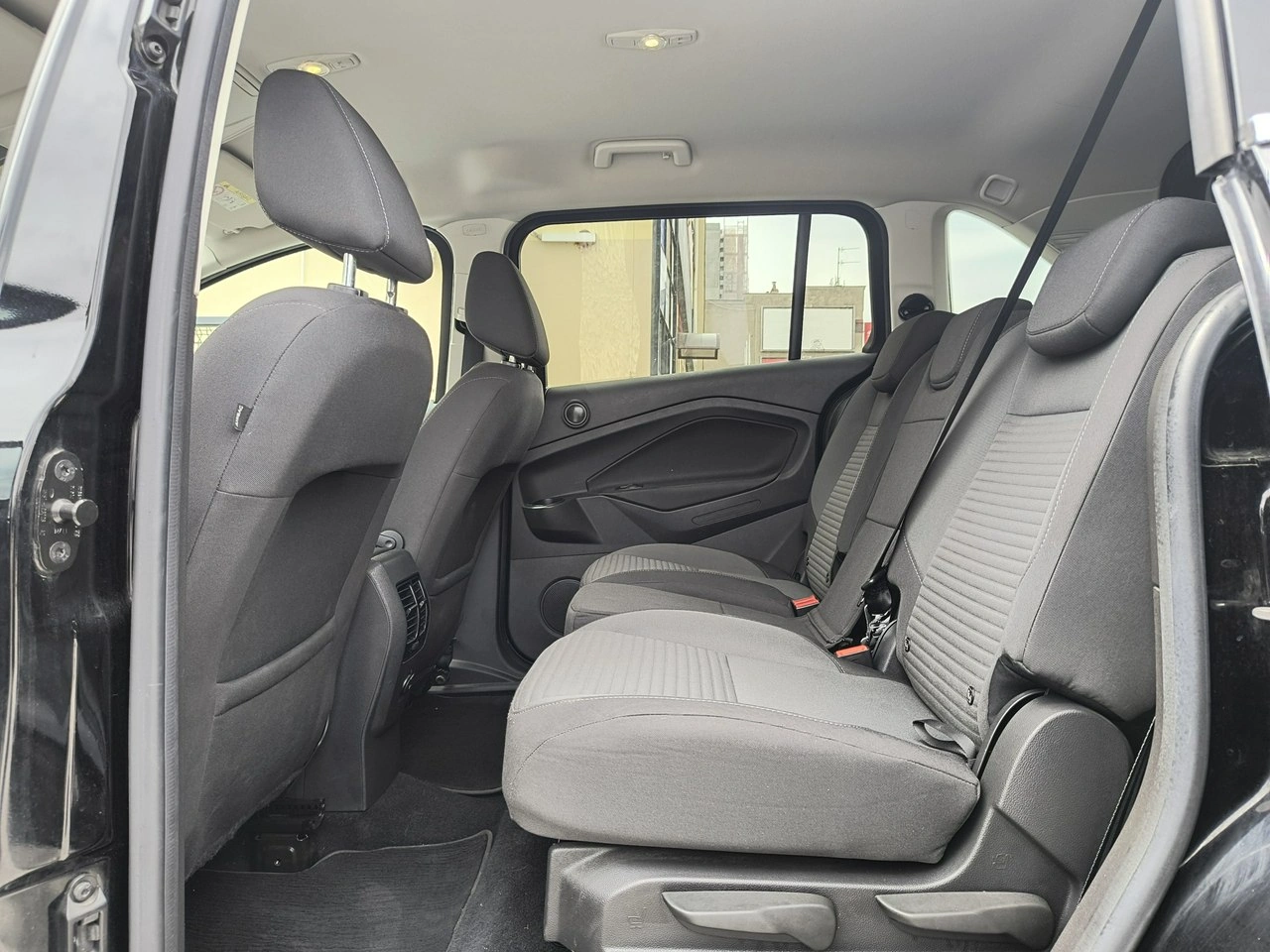 Ford Grand C-MAX - Zdjęcie 8