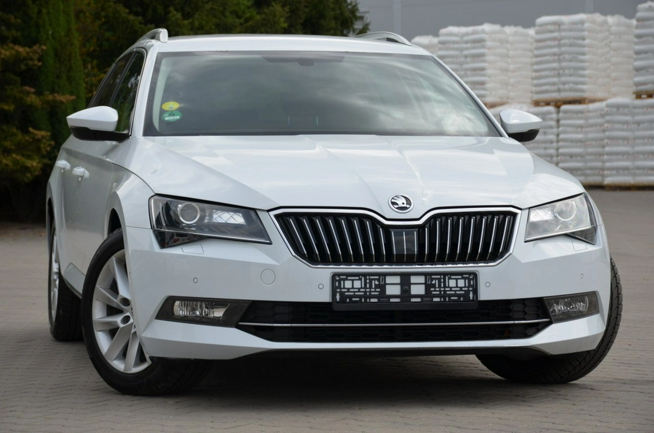 Skoda Superb - Zdjęcie 11