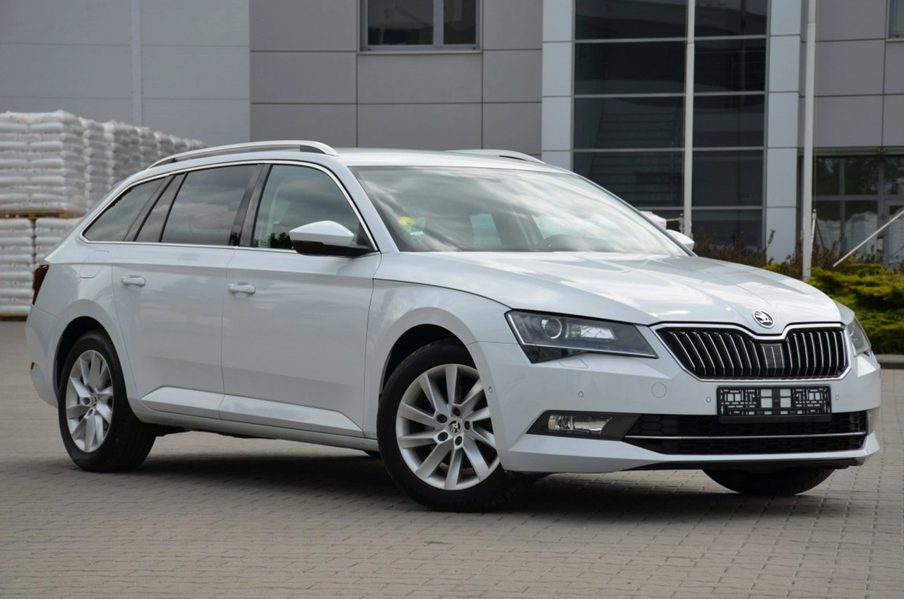 Skoda Superb - Zdjęcie 13
