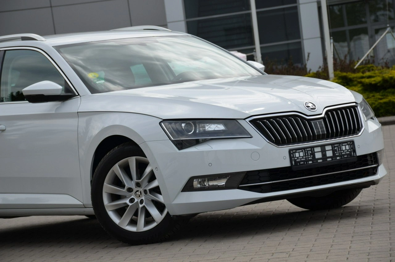 Skoda Superb - Zdjęcie 14