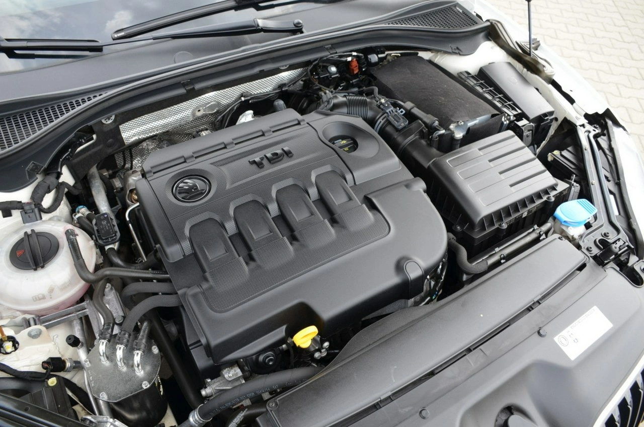 Skoda Superb - Zdjęcie 16