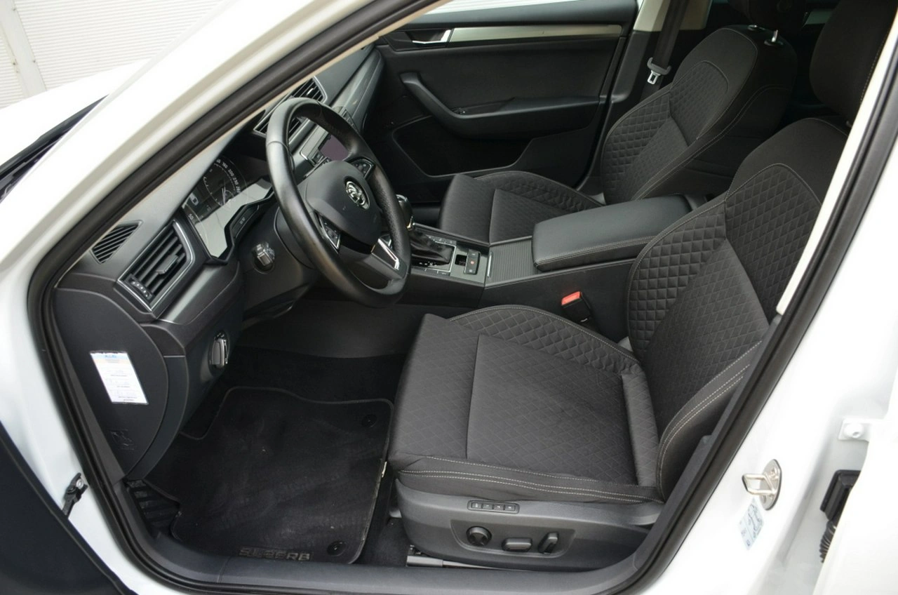 Skoda Superb - Zdjęcie 21