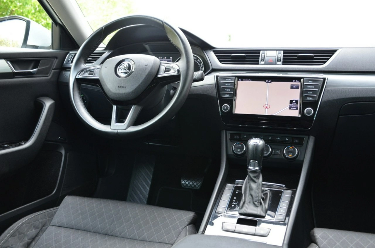 Skoda Superb - Zdjęcie 28