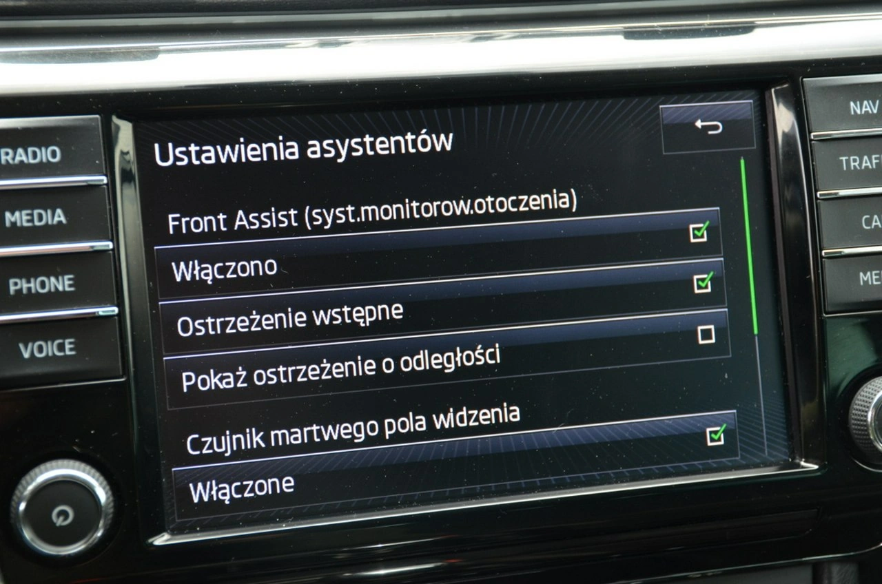 Skoda Superb - Zdjęcie 37